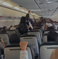 Escándalo en Vuelo de Avianca: Pasajera Desata Caos y Retrasos en Vuelo Bogotá-Medellín