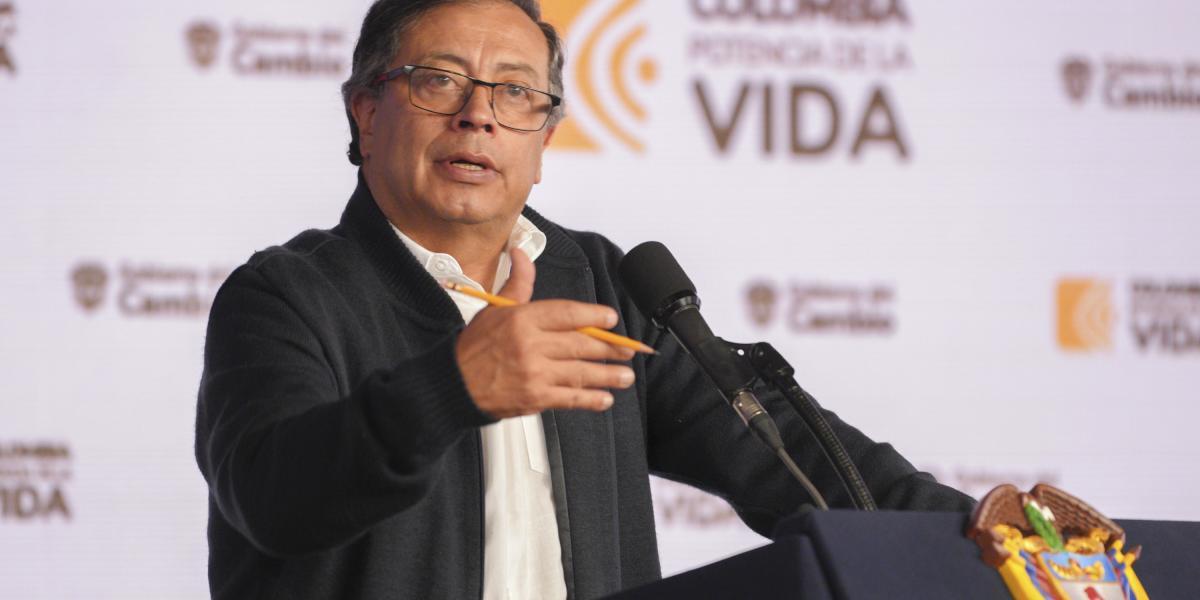 Influencia de las EPS en el Congreso: Presidente Petro se Pronuncia tras el Hundimiento de la Reforma a la Salud