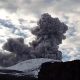 Alerta por Emisión de Ceniza del Volcán Nevado del Ruiz: Precaución y Seguimiento de Autoridades Necesario