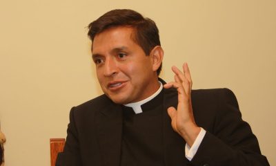 Padre Chucho Abandona Colombia Debido a Amenazas: “Prefiero Callar y Tomar Distancia”
