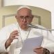 El papa Francisco advierte sobre el riesgo de una "guerra casi mundial" y pide esfuerzos por la paz